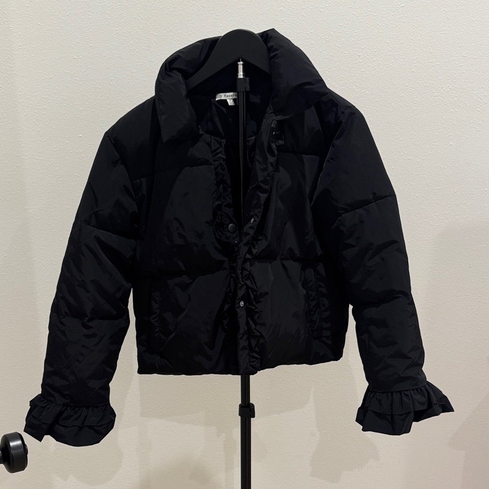 Veveret ruffle Puffer Jacket